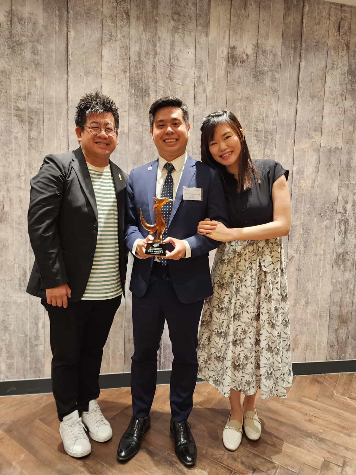 香港青年創業家總商會 - 本會副主席暨財務長陳慶達先生和會員陳益慧女士榮獲「大灣區青年領袖」獎項
